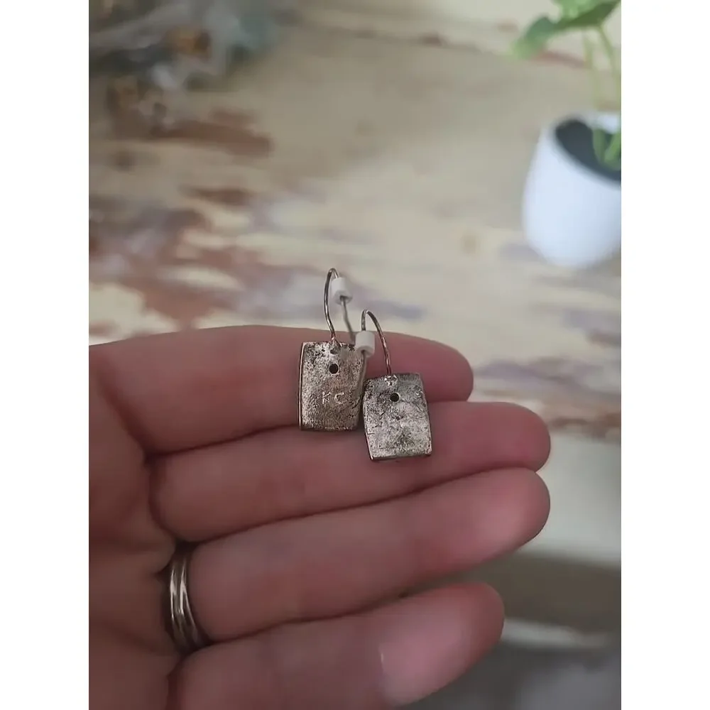 Vintage Kenneth Cole KC‎ Silver Rectangle Dangle Earrings Grey Cat Eye Cabochon